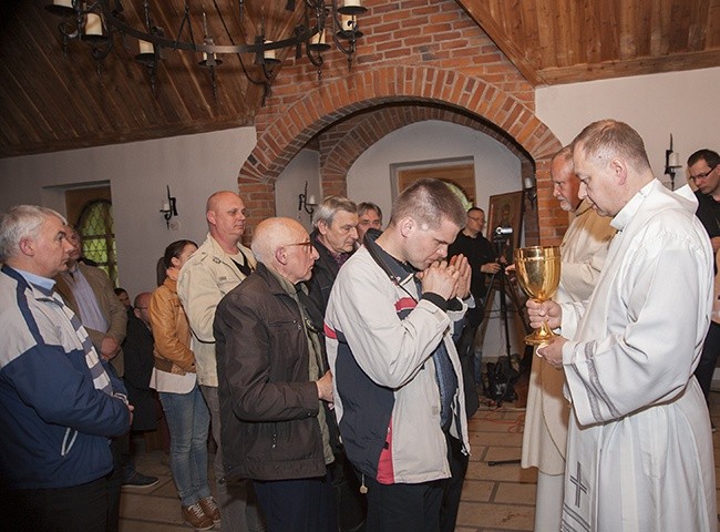 Ks. Nikos Skuras w pustelni