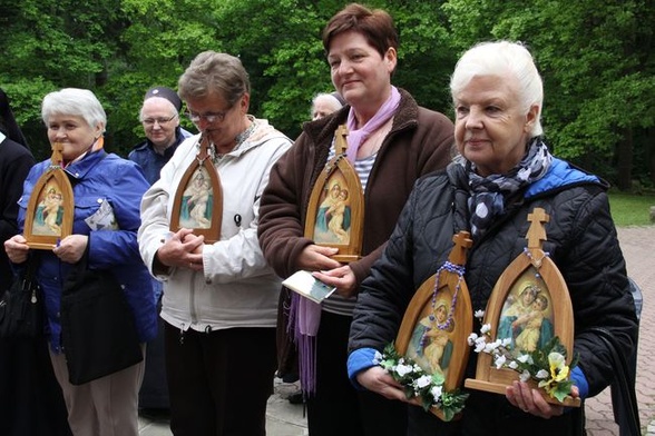 Ewangelizują pobożność ludową