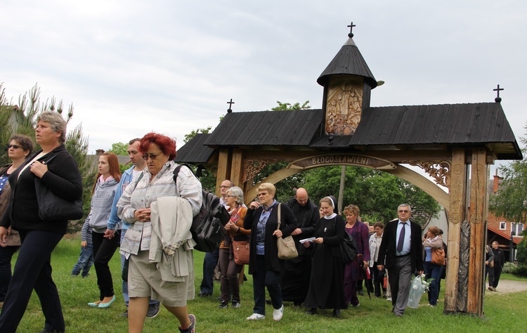 Droga Krzyżowa szlakiem męczeństwa błogosławionej