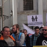 "Marsz równości" i manifestacja narodowców