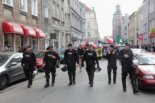 "Marsz równości" i manifestacja narodowców