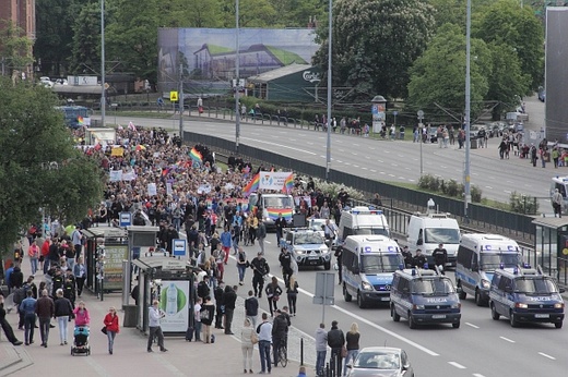 "Marsz równości" i manifestacja narodowców