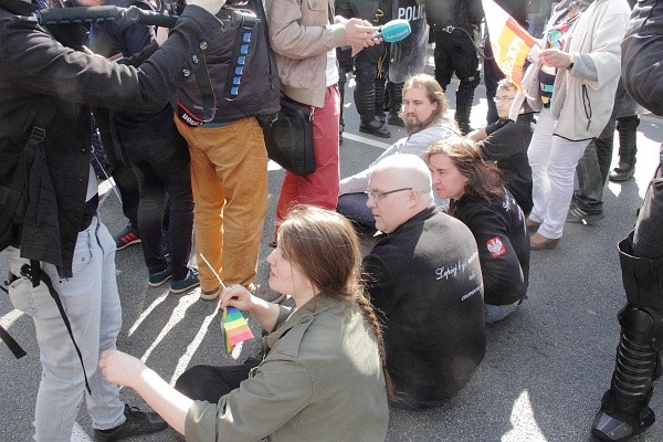 "Marsz równości" i manifestacja narodowców