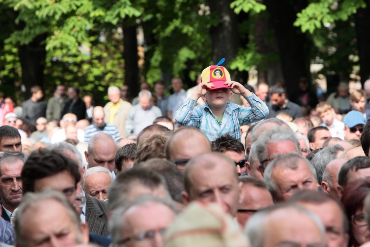 Męska pielgrzymka do MB Piekarskiej - cz. 2