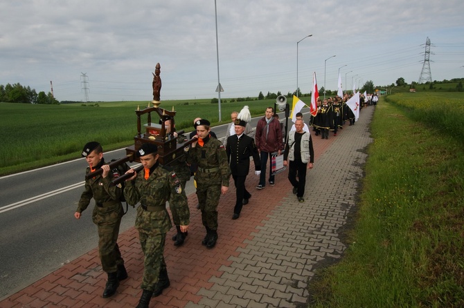 Męska pielgrzymka do MB Piekarskiej - cz. 3