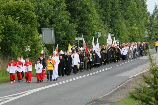 Męska pielgrzymka do MB Piekarskiej - cz. 3