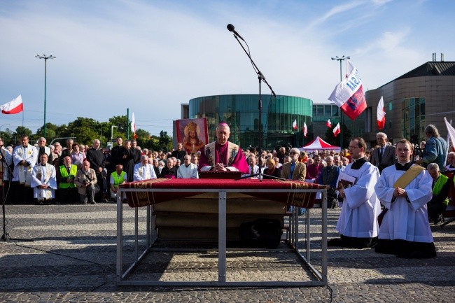 Poznań: Wdzięczni za niepodległość. Wszyscy?