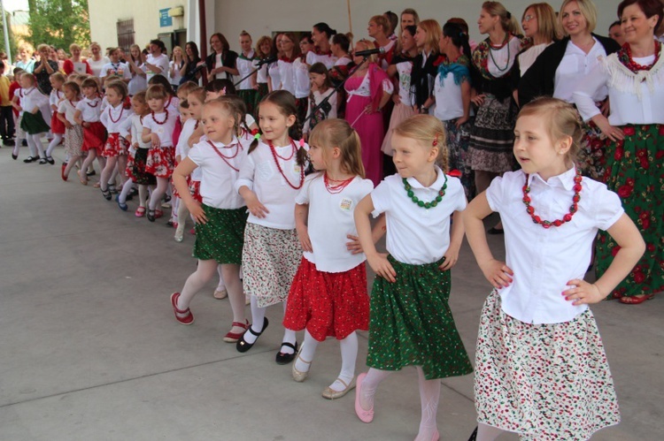 Piknik rodzinny na łowickich Błoniach