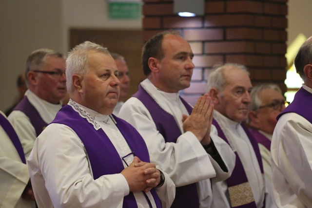 Pogrzeb śp. ks. kan. Piotra Kocura w Skoczowie