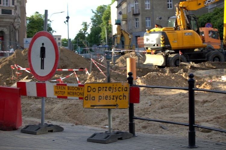 Miejsce odkrycia szkieletów przy ratuszu