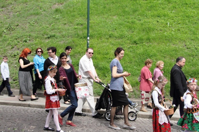 Boże Ciało w Krakowie - procesja z Wawelu na Rynek Główny - cz. 1