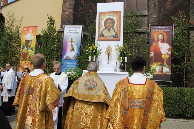 Centralna procesja Bożego Ciała we Wrocławiu