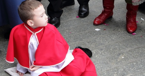 Boże Ciało w Krakowie - procesja z Wawelu na Rynek Główny - cz. 2