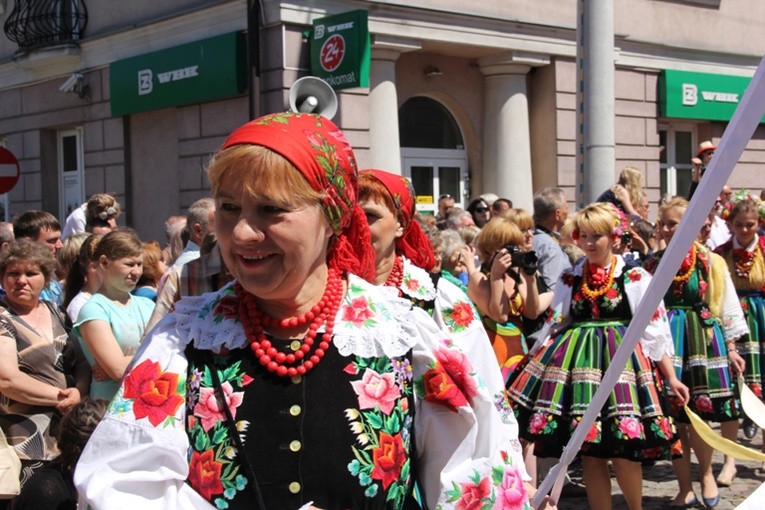 Procesja Bożego Ciała w Łowiczu, cz. I