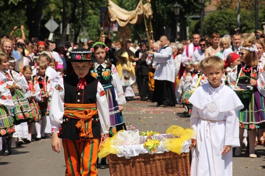 Procesja Bożego Ciała w Łowiczu, cz. I