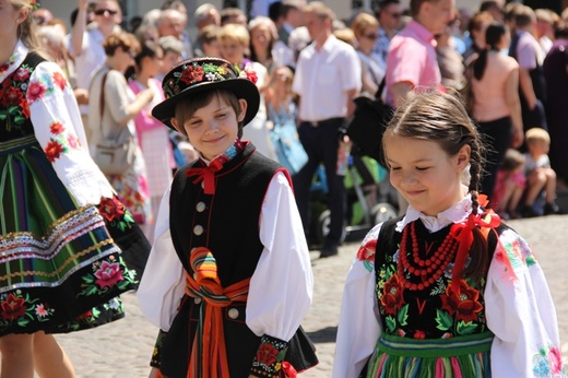 Procesja Bożego Ciała w Łowiczu, cz. I