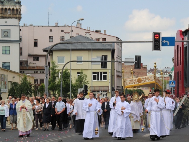 Procesja Bożego Ciała ulicami Bielska-Białej