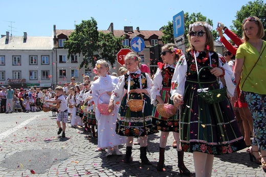 Procesja Bożego Ciała w Łowiczu, cz. II