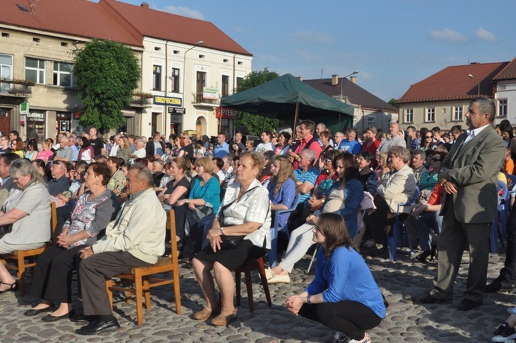 Wieczór uwielbienia w Zakliczynie