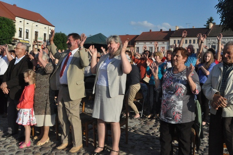 Wieczór uwielbienia w Zakliczynie