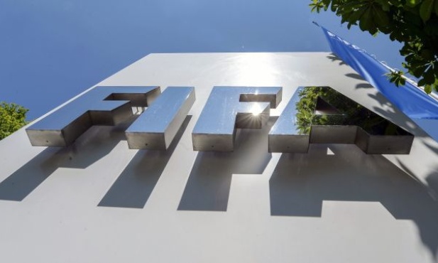 Dostali 5 mln euro, by nie protestować w FIFA