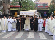 "Kościele święty, chwal swojego Pana"