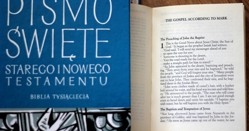 Biblia będzie prowadzić uczestników kursu języka angielskiego w fundacji Luce