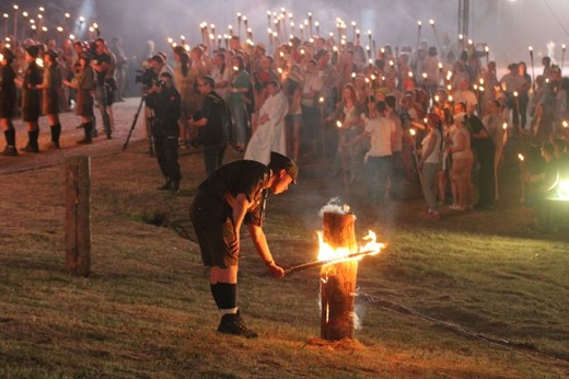 Lednica 2000 - Spotkanie Młodych 2015, część III