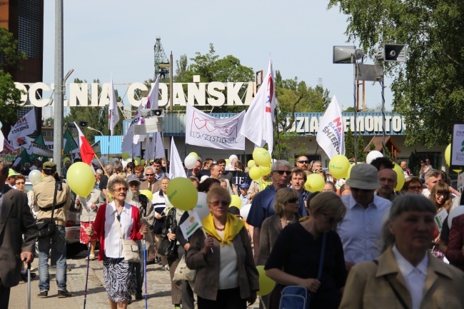 VI Archidiecezjalny Marsz dla Życia i Rodziny