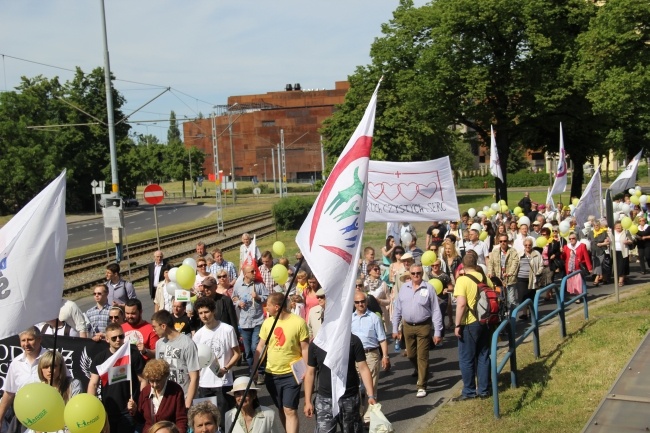 VI Archidiecezjalny Marsz dla Życia i Rodziny