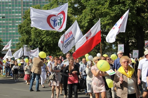 VI Archidiecezjalny Marsz dla Życia i Rodziny