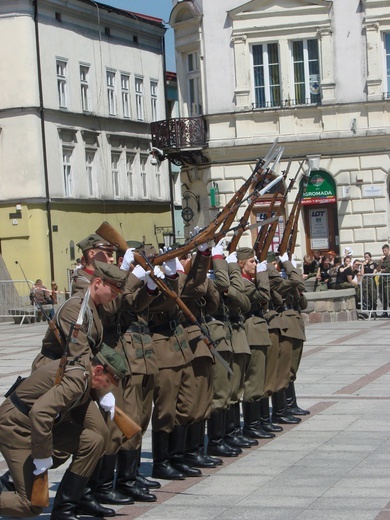 Musztra w Tarnowie, cz. 2