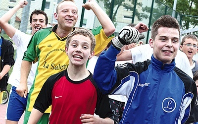  Międzynarodowy Turniej w Piłce Nożnej Ministrantów jest jedną z form formacji młodych