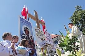  Jeden z ołtarzy Bożego Ciała: przy kościele podominikańskim, w parafii św. Maksymiliana Kolbego