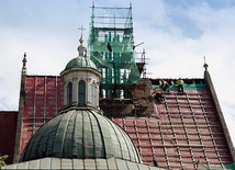  Prace na dachu kościoła rozpoczęły się w maju