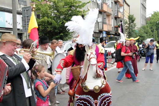 Lajkonik harcuje w Krakowie