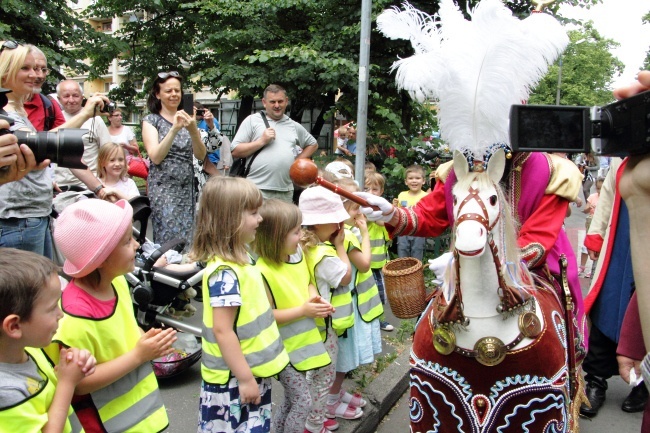 Lajkonik harcuje w Krakowie