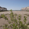 Ruiny dawnej bazy wojsk radzieckich w Lipawie