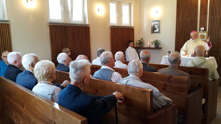 Podczas Eucharystii w kaplicy kampusu