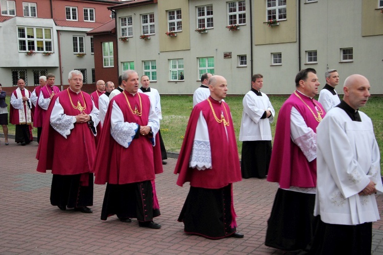 Wprowadzenie nowego kanonika w Skierniewicach