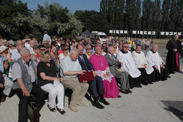 Poświęcenie tablicy na Westerplatte