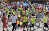 Rodzinny polonez na Marszu dla Życia i Rodziny