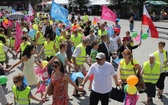 Rodzinny polonez na Marszu dla Życia i Rodziny