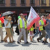 Rodzinny polonez na Marszu dla Życia i Rodziny