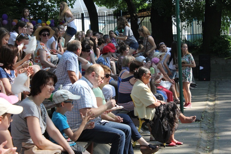 Rodzinny festyn szkół "u sióstr"