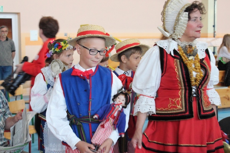 VIII Festiwalu Piosenki i Pieśni Patriotycznej w Jezioranach