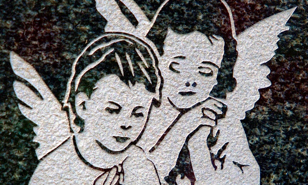 Mrokowi śmierci trzeba stawiać czoła trudem miłości