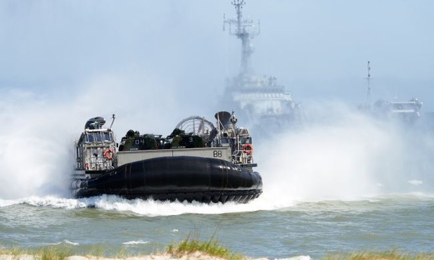 NATO ćwiczyło desant na plażę w Ustce 