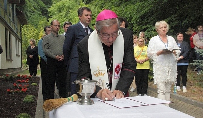 Okno życia z miłości i nadziei