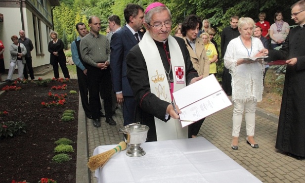 Okno życia z miłości i nadziei